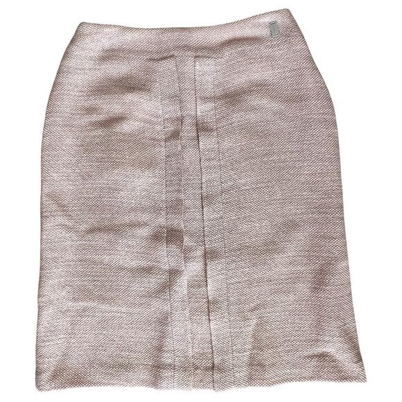 Chanel Pink Tweed Knee-Length WoolcSkirt, M/US6/FR38 - Picture 3 of 16